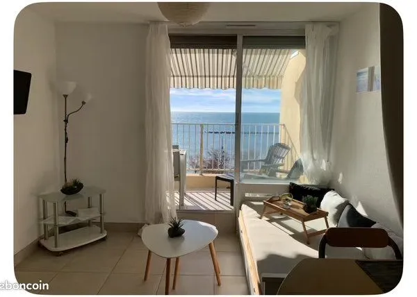 Studio 1 pièce 19 m² 