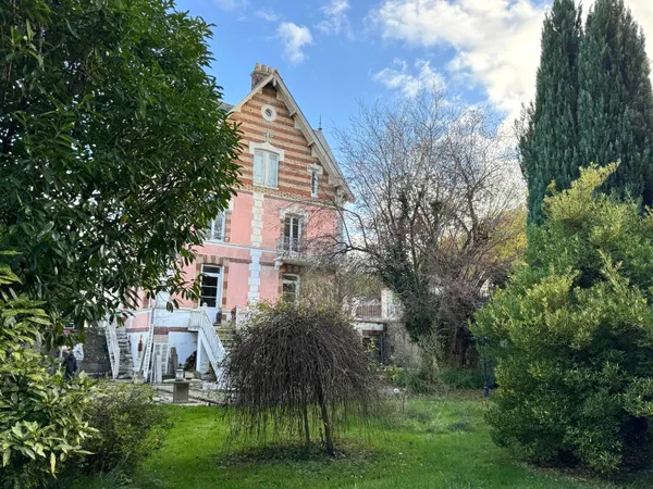 Vends maison de maître 