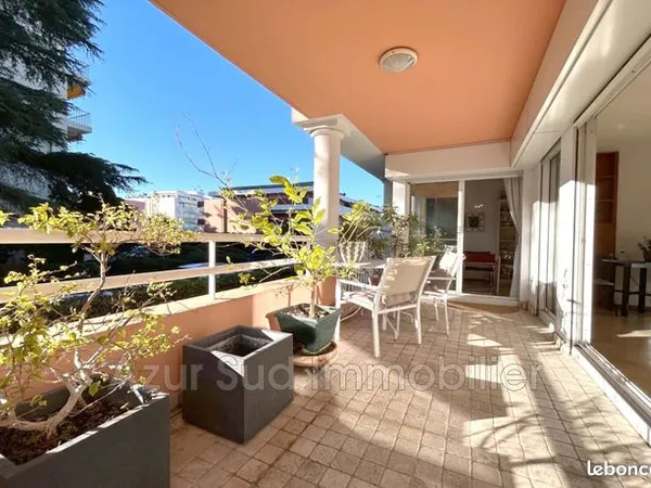 Appartement 3 pièces 79 m² 