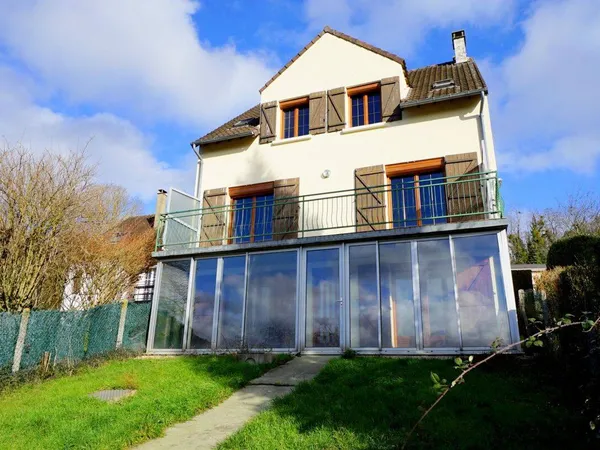 Maison 10 pièces 183 m² 