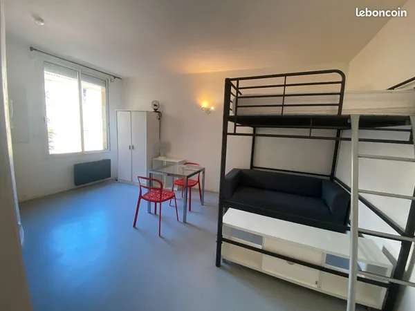 Bx Prox Cours Pasteur T1 Meublé 23M² 