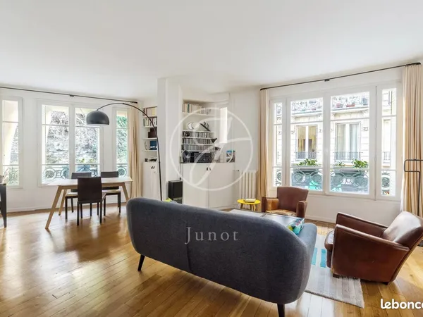 Appartement 4 pièces 77 m² 