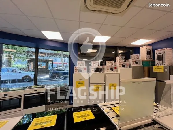 Boutique 114 m² PARIS 