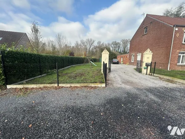 Terrain 1500 m² 