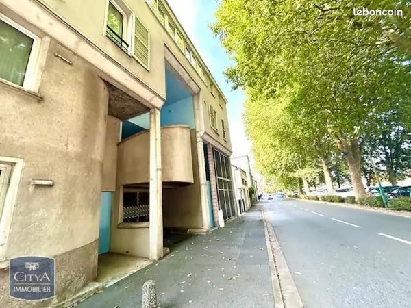 Parking 14 m² Meaux 