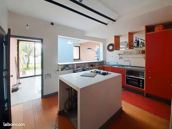 Propriété 4 pièces 87 m² 