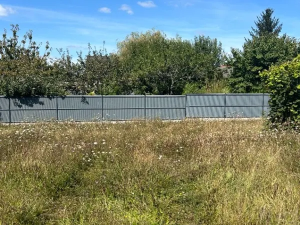 Terrain 305 m² 