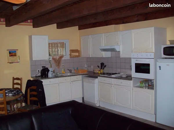 Location maison de ville de type p5 avec 4 chambres + cour 