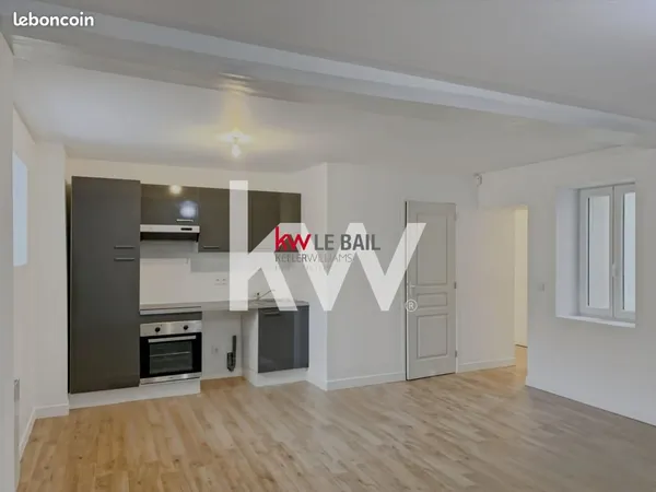 Studio 1 pièce 35 m² 