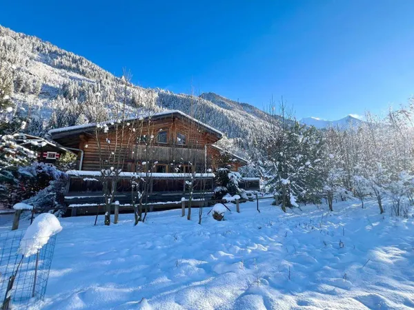 Chalet 8 pièces 265 m² 