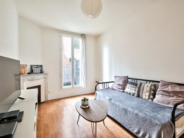 NICE LIBERATION - APPARTEMENT 2 PIECES DE 50 M² A VENDRE - PROCHE COMMODITES - TERRASSE - PLEIN SUD 