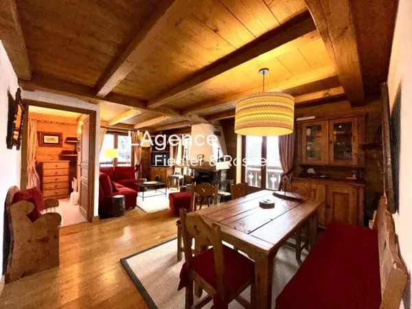 REF 727 - APPARTEMENT À 5 MINUTES A PIED DE MEGÈVE 