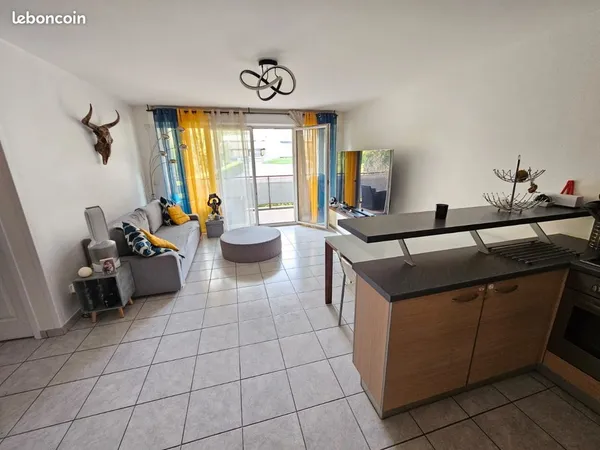 À VENDRE : Superbe Appartement T3 de 61 m² - EN EXCELLENT ETAT, AU CALME ET IDÉALEMENT SITUÉ 
