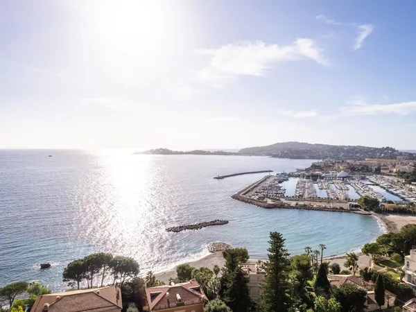 Villa 600 m² 