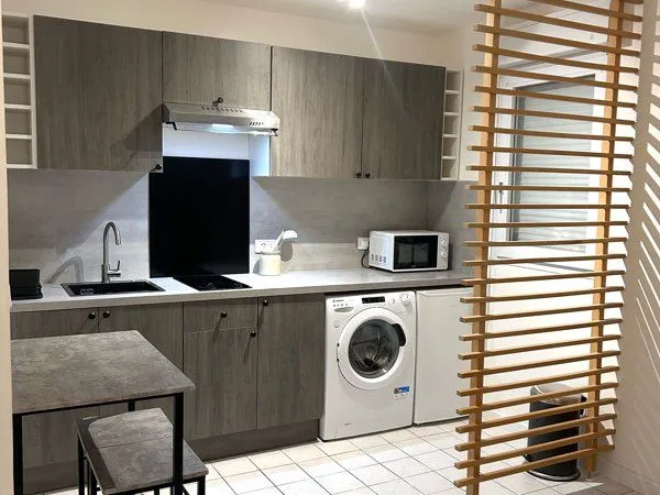 Studio meublé rénové 21m2 + Parking - Dammarie Les lys 