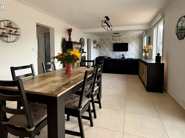Maison 6 pièces 159 m² 
