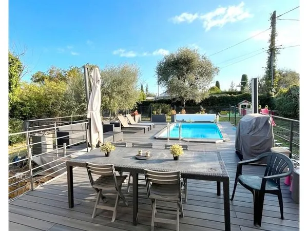 Maison 5 pièces 137 m² 