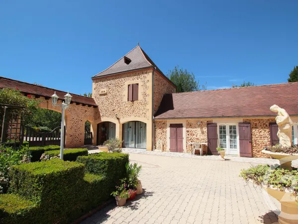Maison 7 pièces 183 m² 