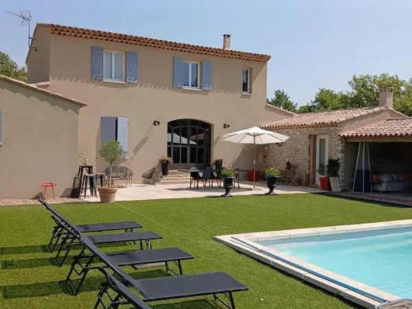 Villa contemporaine au coeur du Luberon - Roussillon 