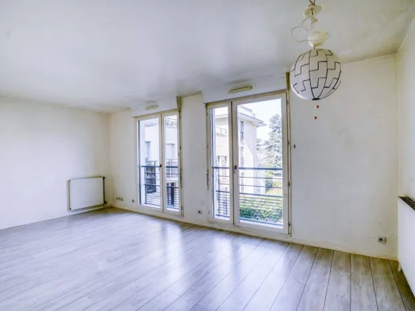 Studio 1 pièce 30 m² 