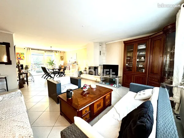 Maison 5 pièces 111 m² 