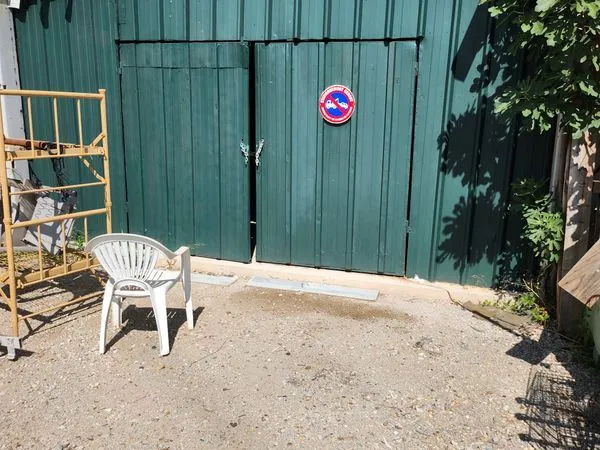 Hangar a louer a Aigues-Mortes 