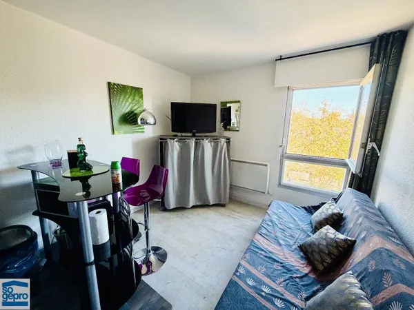 Appartement 1 pièce 14 m² 