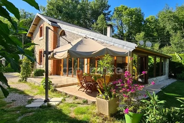 Dpt Essonne (91), à vendre ETAMPES maison 4 pièces - Terrain de 642m² - Au calme 