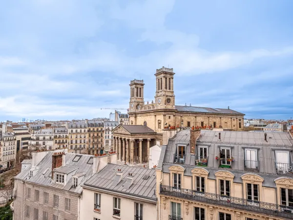 Vends appartement 3 pièces - 7ème étage - vues dégagées - Paris 10ème 