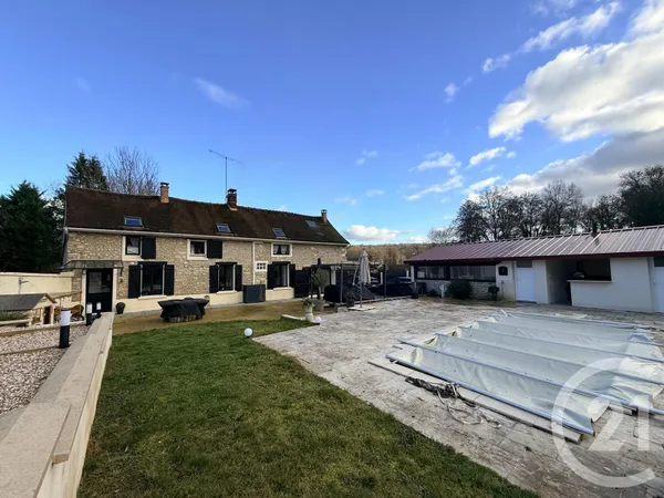 Maison 6 pièces 144 m² 
