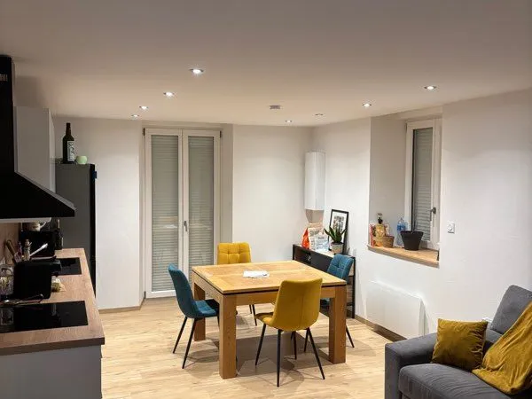 Loue Grand T3 de 60m² - 2 chambres - Avec Garage 