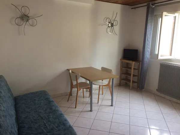 A LOUER - APPARTEMENT TYPE 2 - LE MANS LES QUAIS 