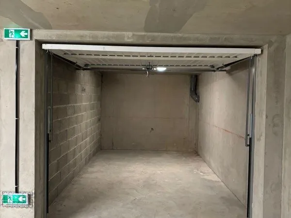 Location garage Aix-les-Bains 