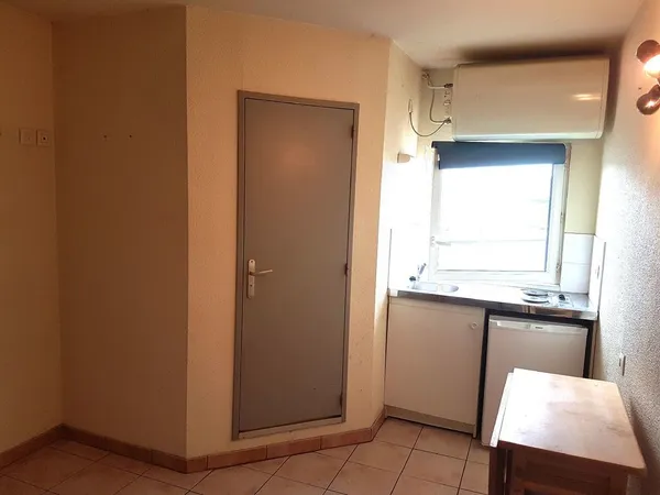 Appartement 1 pièce 12 m² 