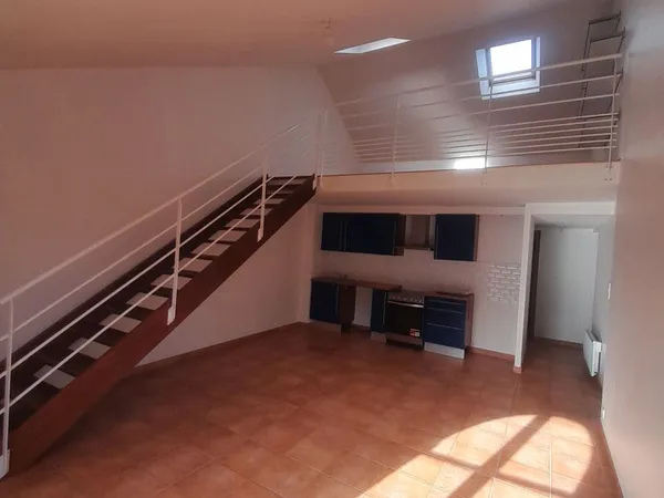 Appartement style Loft centre Clisson 