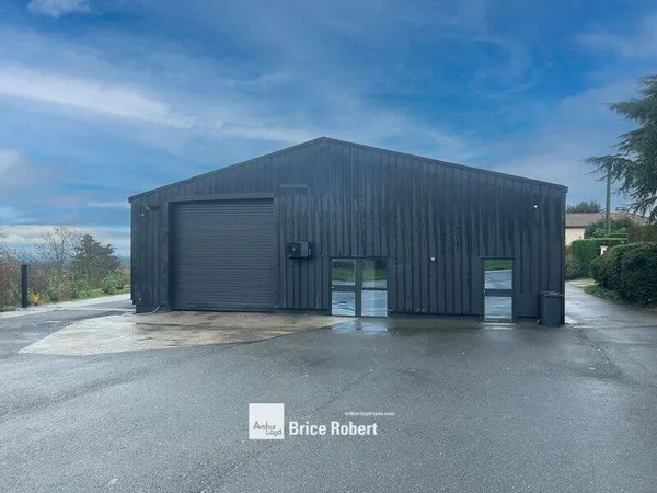 Local d'activité 450 m² 