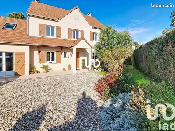 Maison 9 pièces 217 m² 