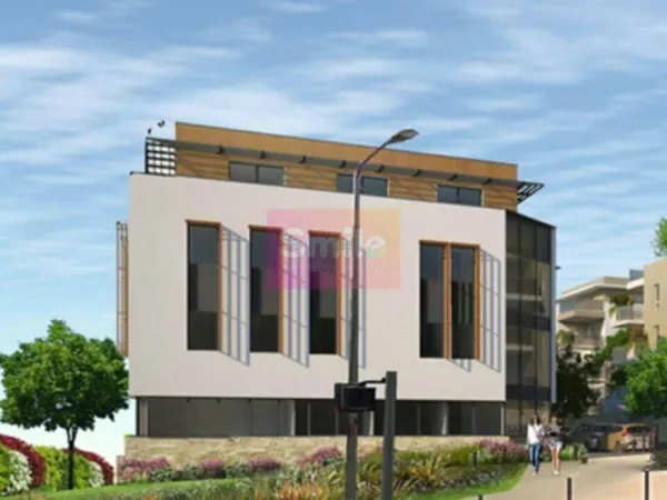 Local d'activité 71 m² 