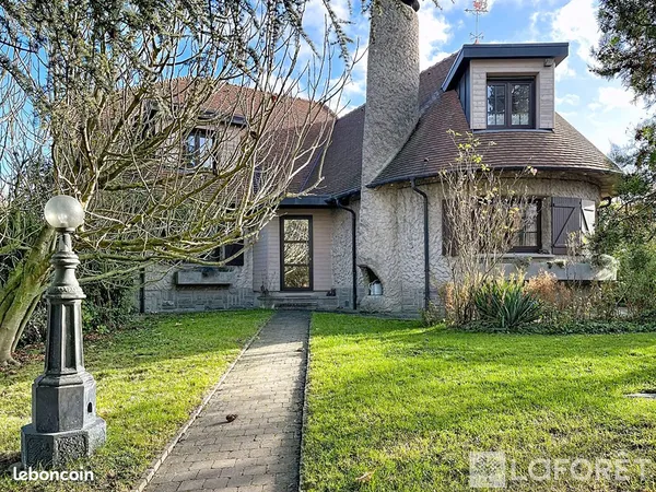 Maison 6 pièces 177 m² 