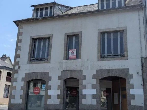 Immeuble 300 m²