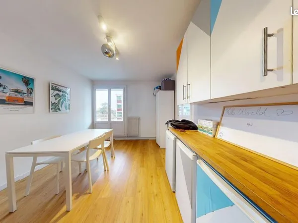 Chambre 5 pièces 78 m² 
