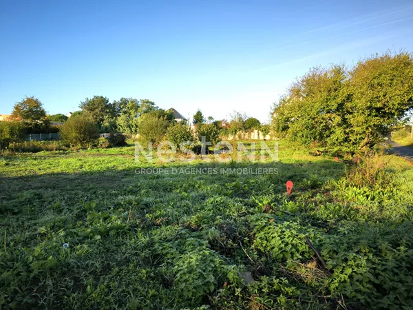 Terrain viabilisé constructible à Etables sur Mer 373 m2 
