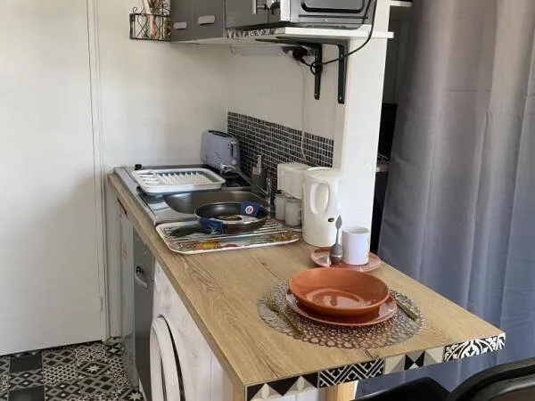 Studio 1 pièce 15 m² 
