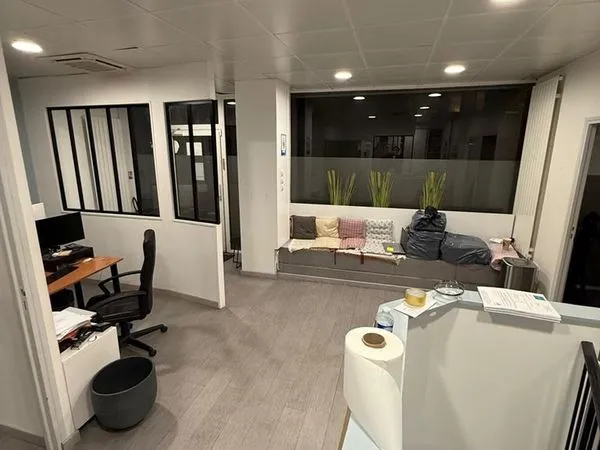 Boutique 105 m² LEVALLOIS PERRET 