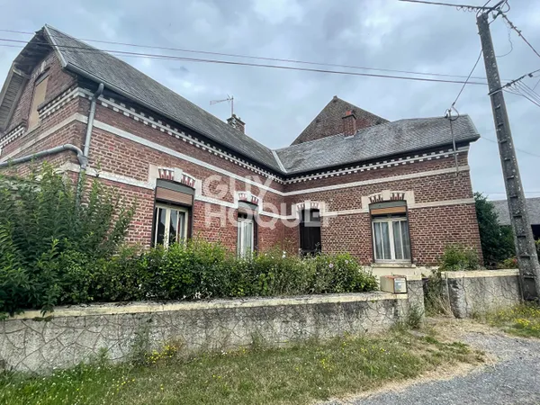Corps de ferme à vendre avec granges à PÉRONNE (80200) 