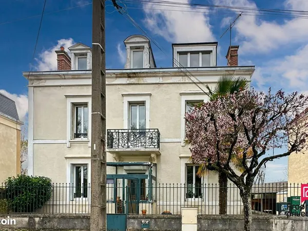 Maison 8 pièces 200 m² 