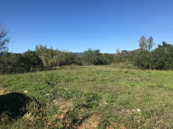 Terrain 250 m² 