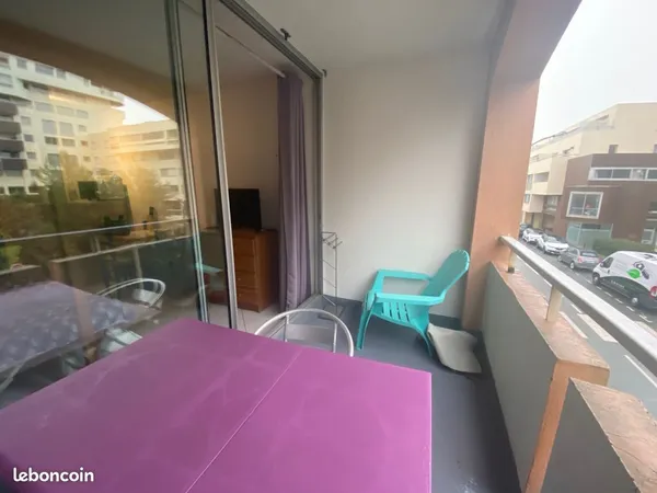 Studio 1 pièce 23 m² 