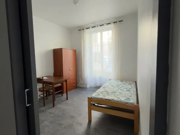 Studio 1 pièce 16 m² 