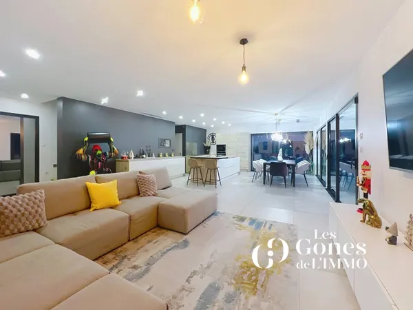 Villa 4 pièces 180 m² 